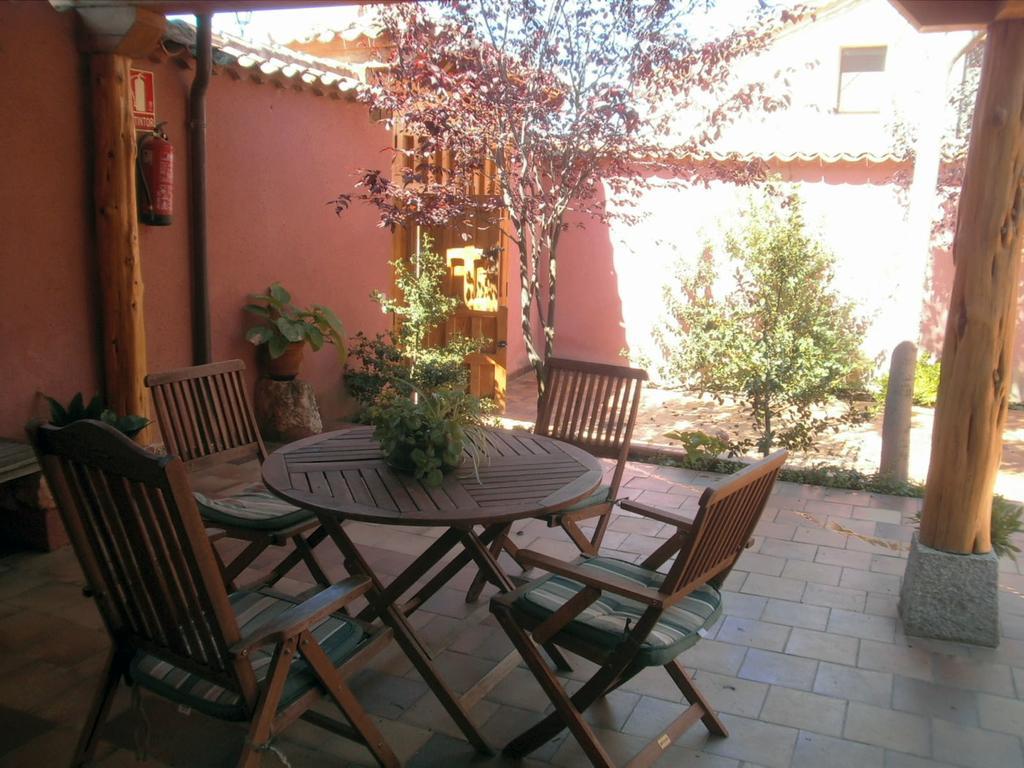 Fresno de Cantespino La Cochera De Don Paco חדר תמונה